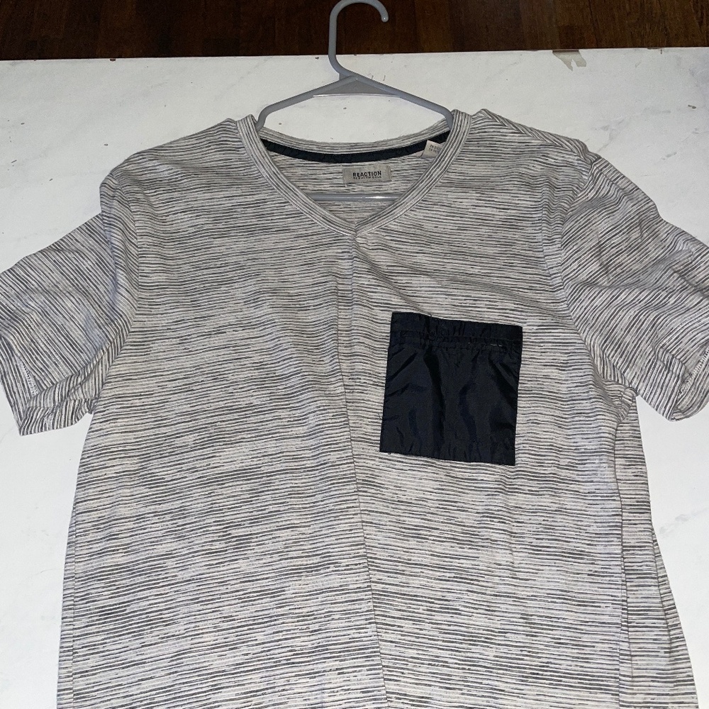 Short sleeve men’s t shirt